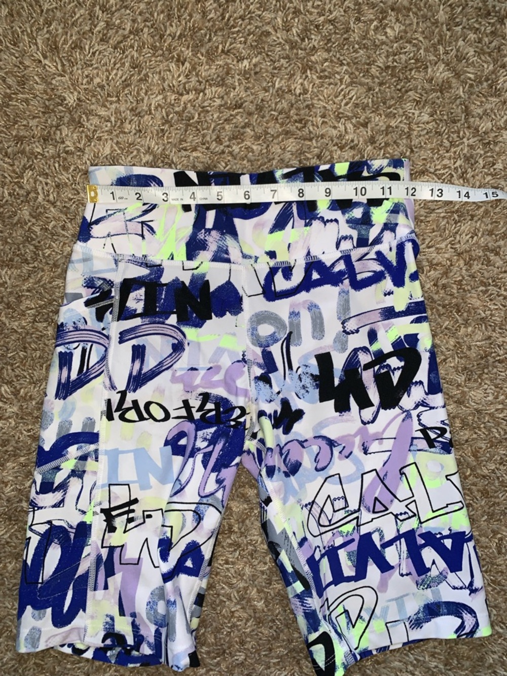Calvin Klein Women’s Graffiti Fashion Printed Long Athletic Biker Shorts Small - Picture 3 of 8